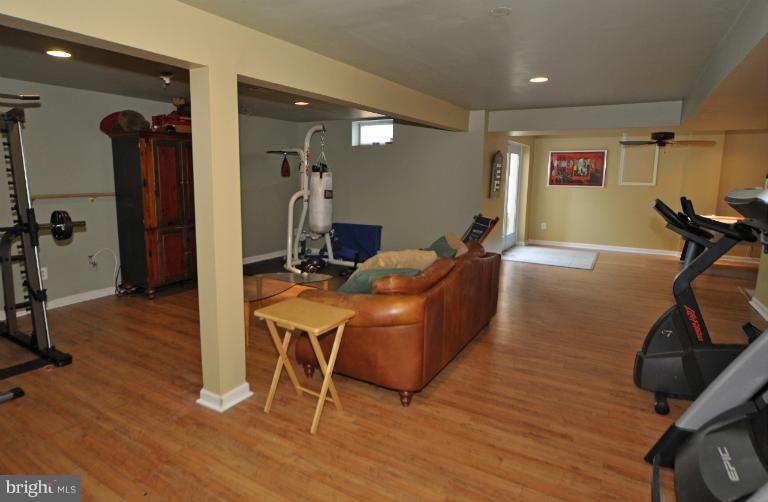 10874 Hunter Gate Way Reston, VA 20194 - Photo 7 of 30 Basement