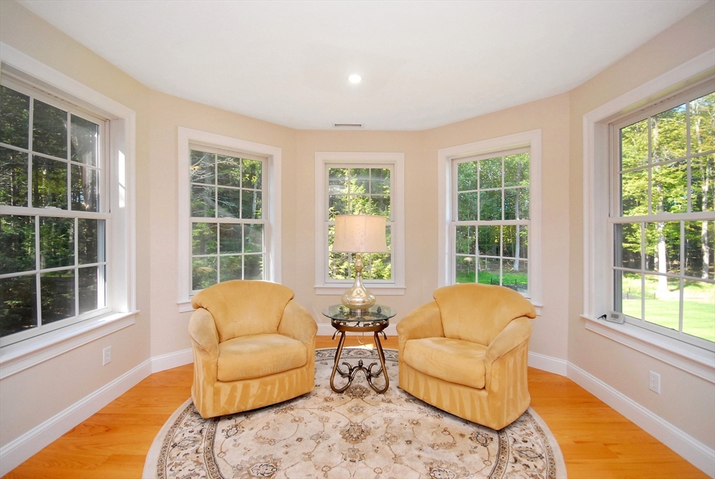 16 Village Road Pepperell, MA 01463 - Photo 15 of 40