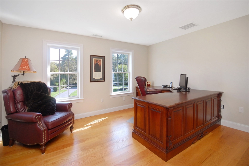 16 Village Road Pepperell, MA 01463 - Photo 20 of 40