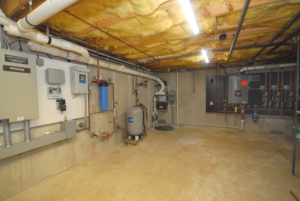 16 Village Road Pepperell, MA 01463 - Photo 29 of 40