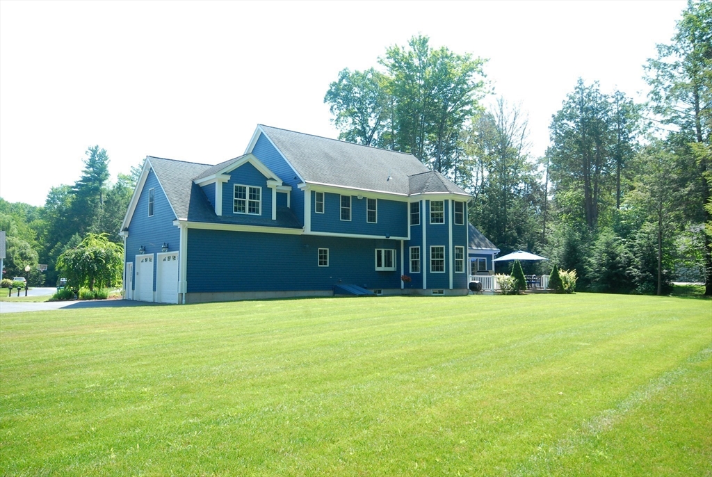 16 Village Road Pepperell, MA 01463 - Photo 34 of 40