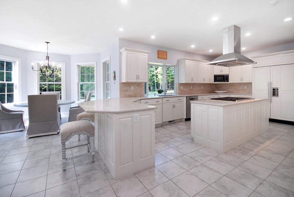 16 Village Road Pepperell, MA 01463 - Photo 4 of 40