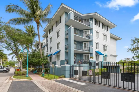 $675,000 | 255 Northeast 3rd Avenue, Unit 2407, Delray Beach, FL 33444