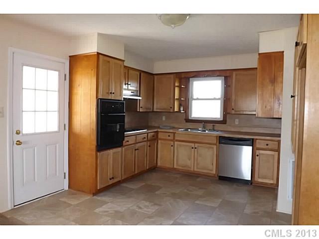 3825 Flat Creek Road Lancaster, SC 29720 - Photo 4 of 15 Gallery Image 4