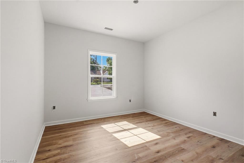 1021 Hickory Chapel Road High Point, NC 27260 - Photo 10 of 23