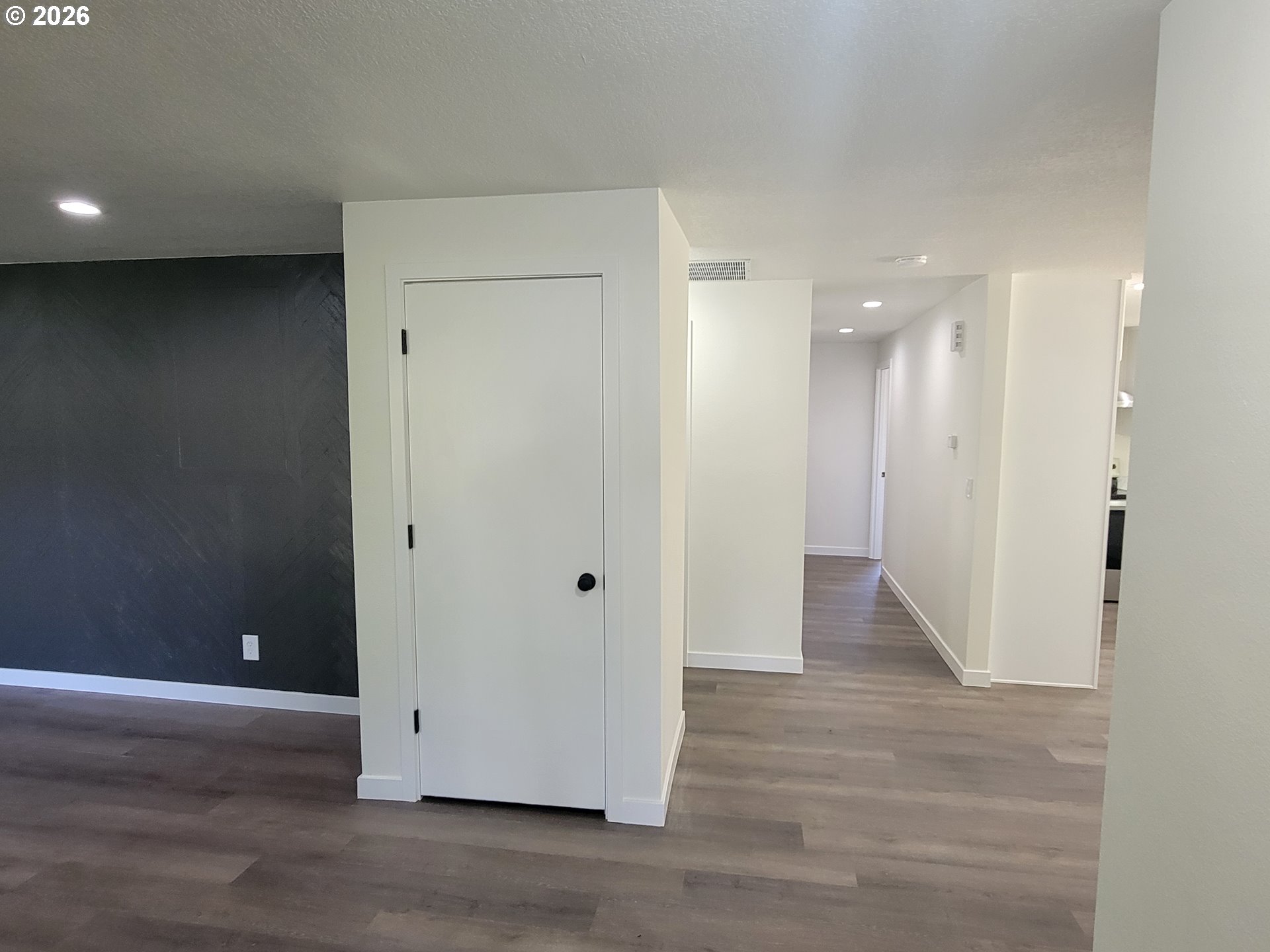 945 18th Street Northeast Salem, OR 97301 - Photo 6 of 31