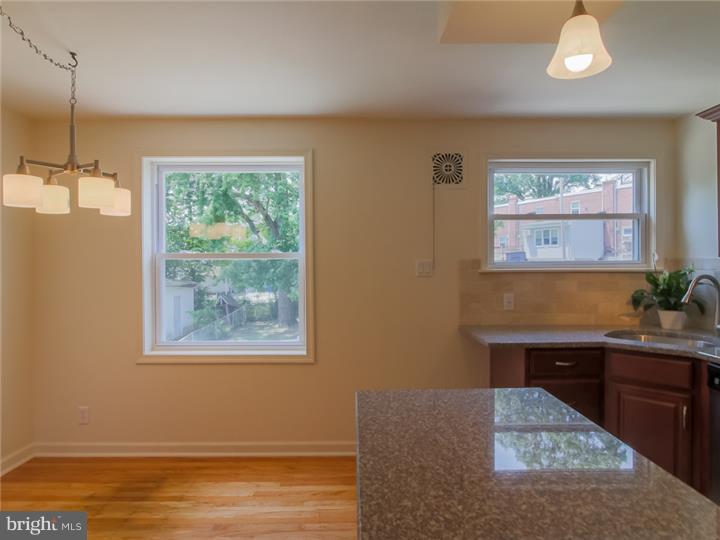 734 Bennington Road Folcroft, PA 19032 - Photo 5 of 18 Kitchen