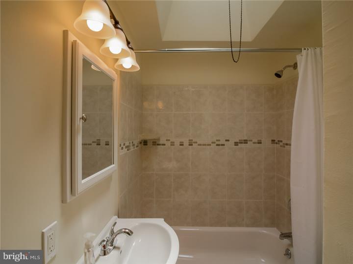 734 Bennington Road Folcroft, PA 19032 - Photo 9 of 18 Bathroom