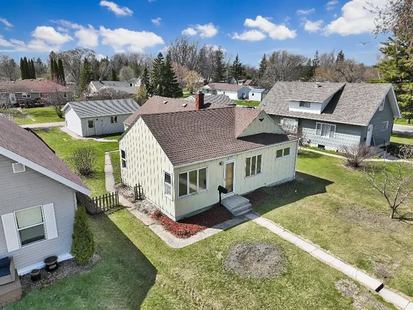 $74,900 | 939 Duluth Avenue North, Thief River Falls, MN 56701