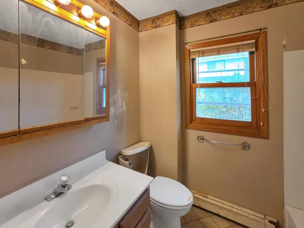 $92,900 | 939 Duluth Avenue North, Thief River Falls, MN 56701