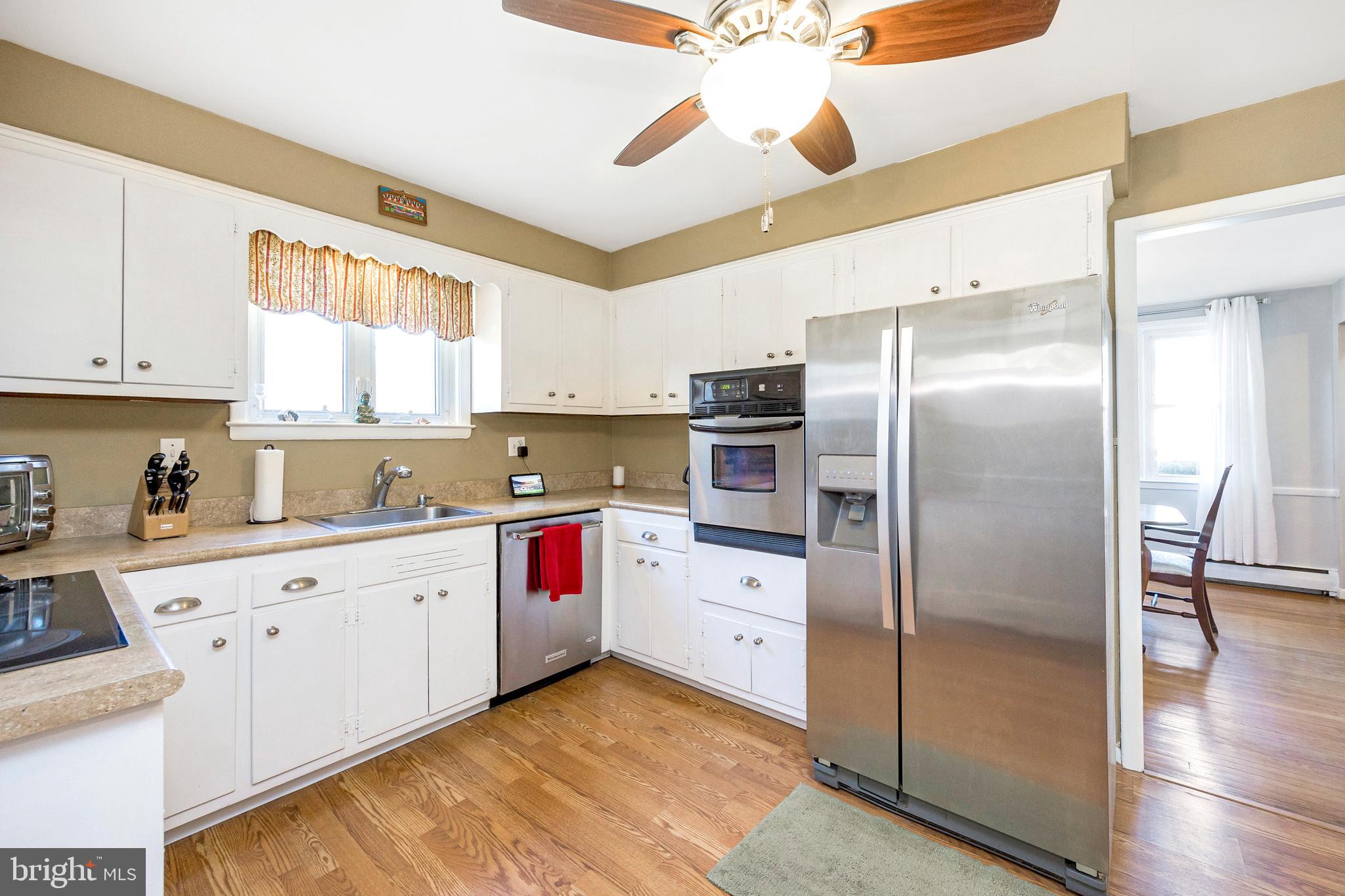 320 Hill Road Havertown, PA 19083 - Photo 12 of 77