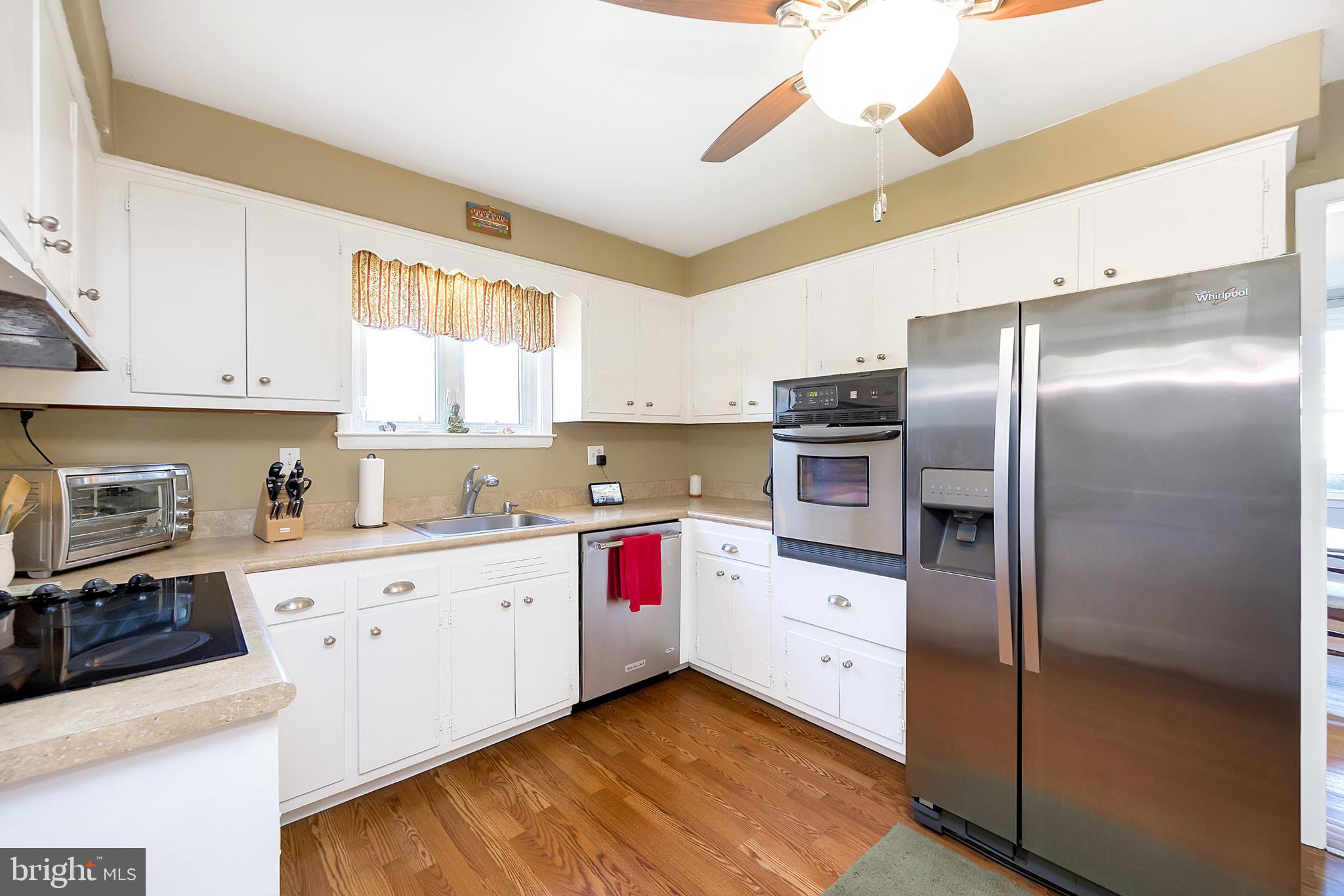 320 Hill Road Havertown, PA 19083 - Photo 14 of 77