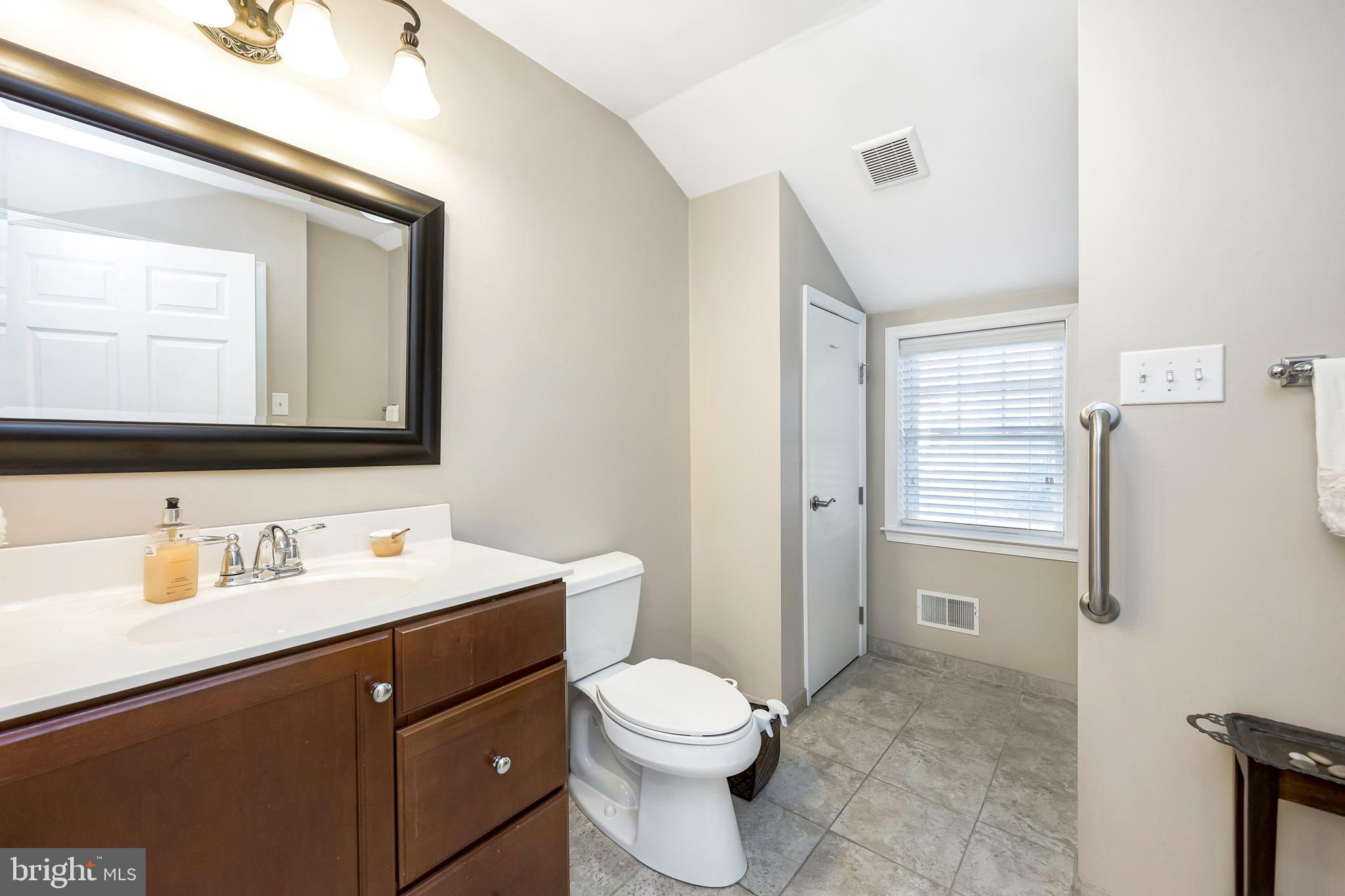 320 Hill Road Havertown, PA 19083 - Photo 23 of 77 Ensuite bathroom (addition/in-law suite)