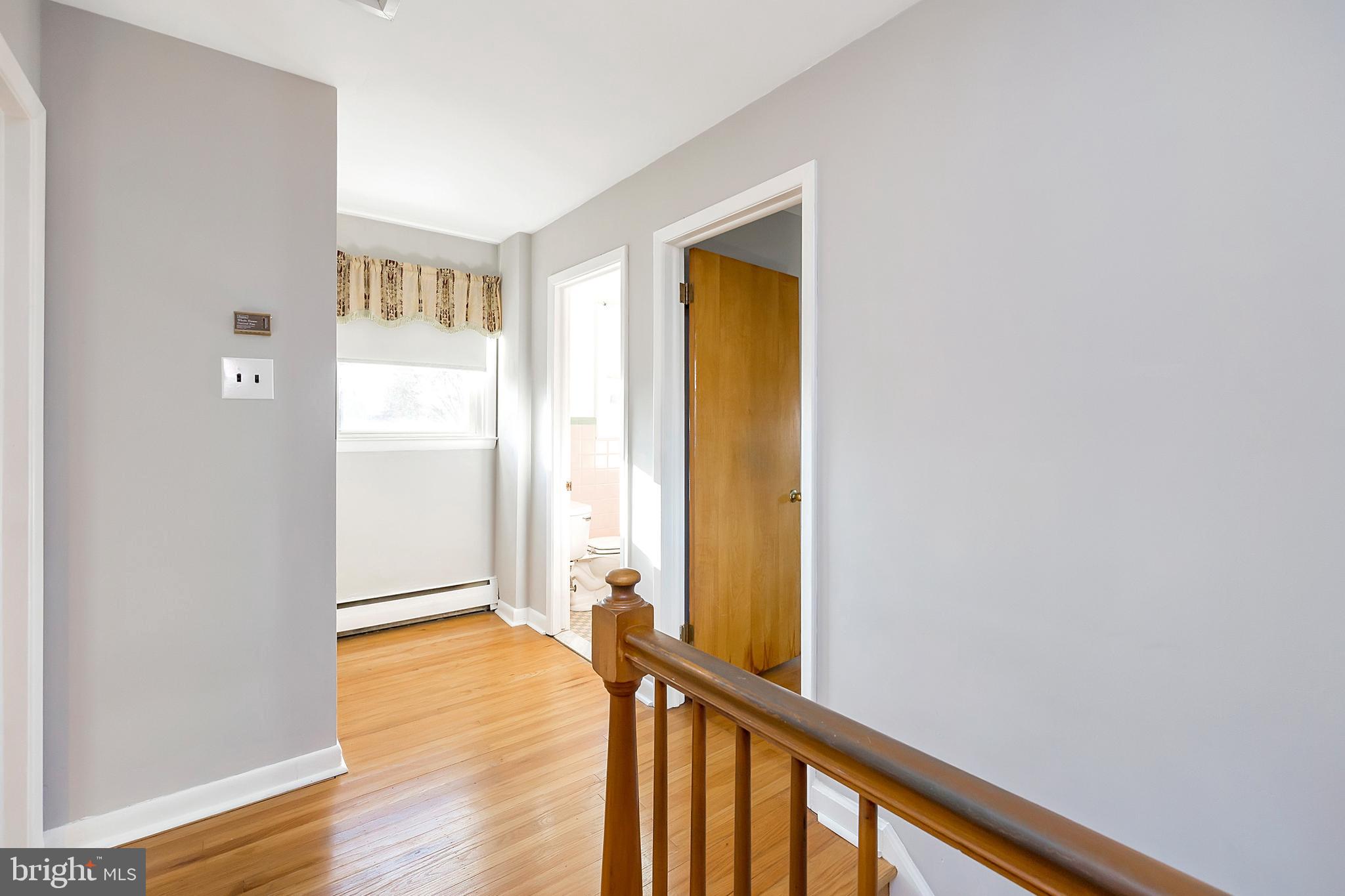 320 Hill Road Havertown, PA 19083 - Photo 26 of 77 2nd floor landing/hallway
