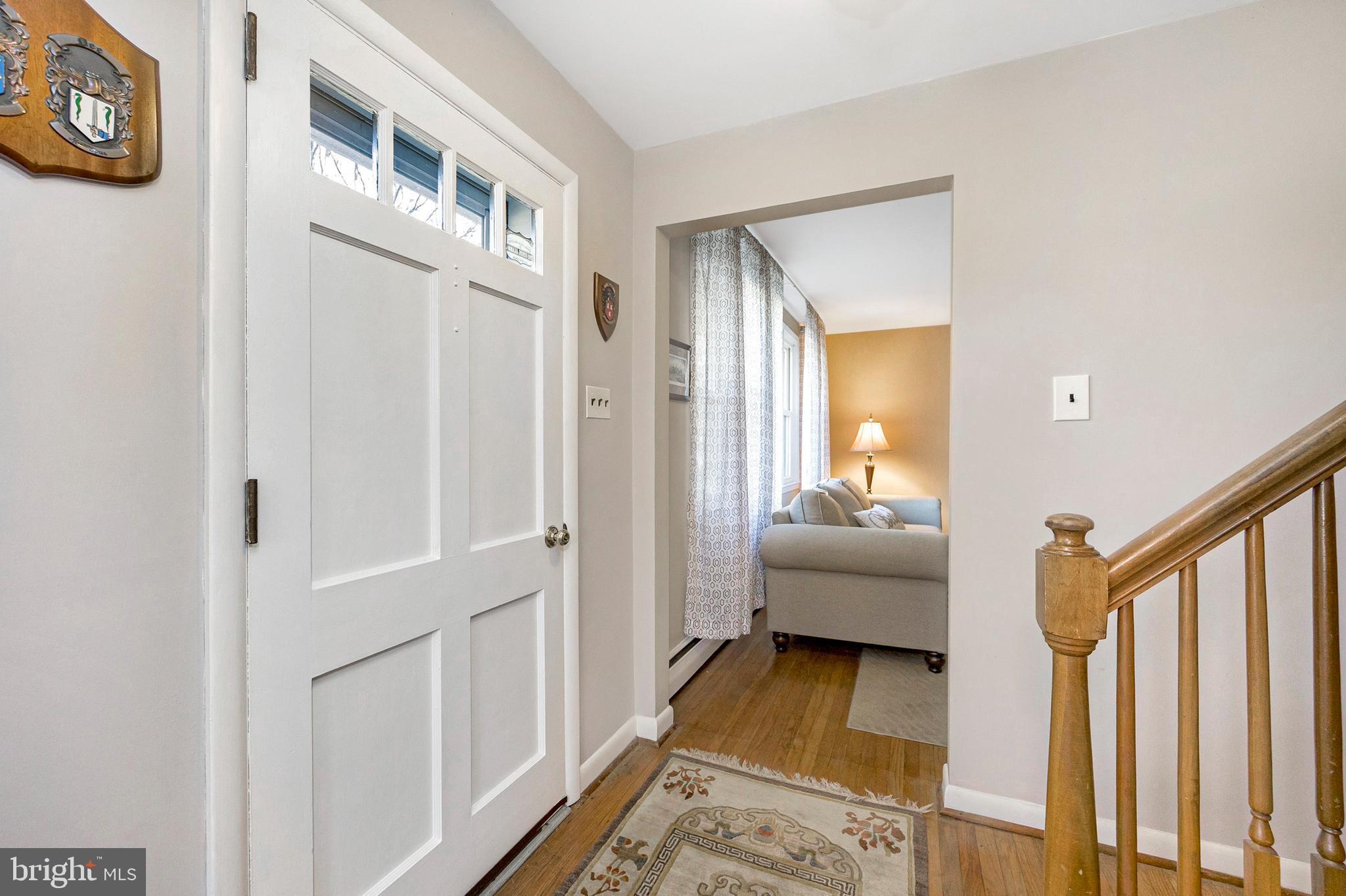 320 Hill Road Havertown, PA 19083 - Photo 5 of 77 Front entryway/stairway to 2nd level