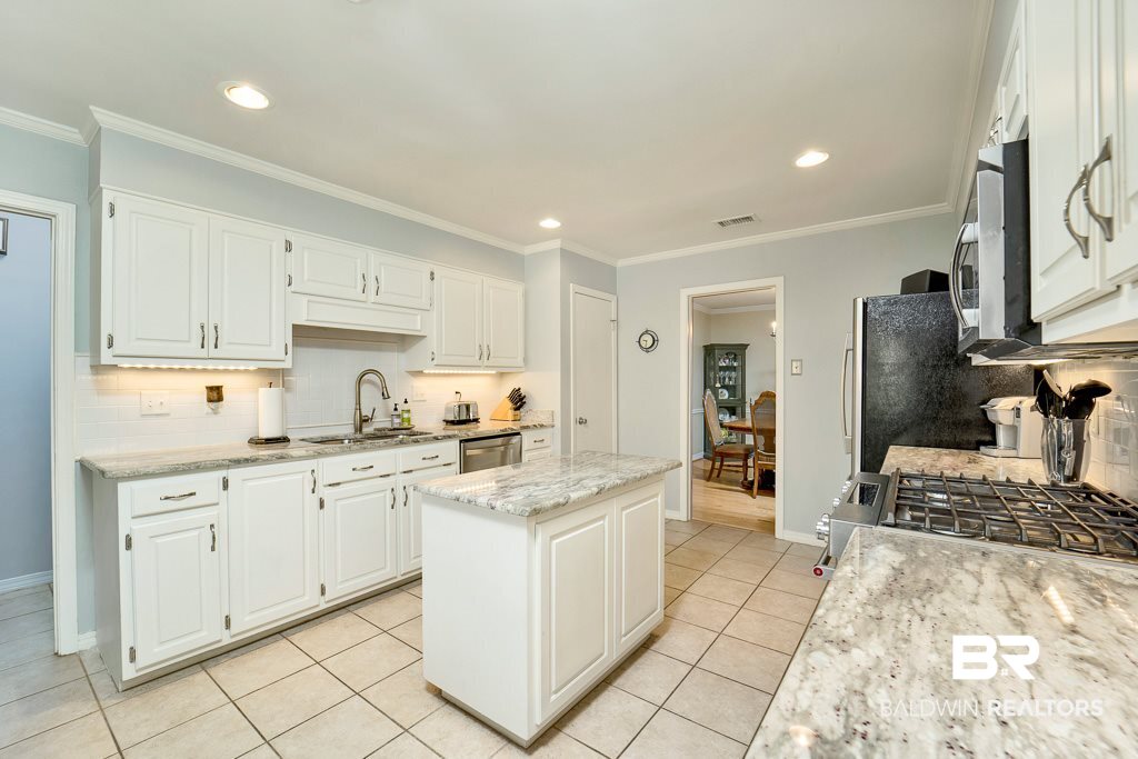 1050 Regal Drive Mobile, AL 36609 - Photo 12 of 24