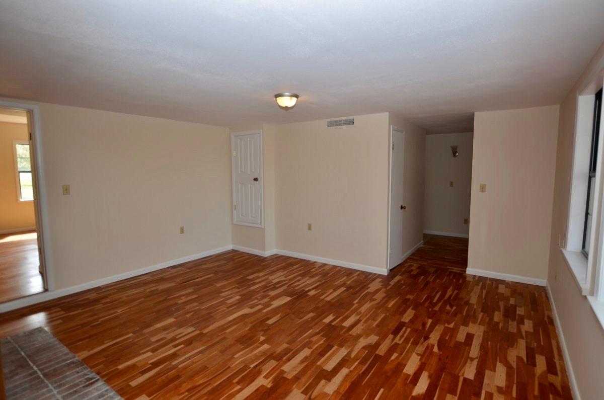 292 Boy Scout Road DeFuniak Springs, FL 32435 - Photo 2 of 15 04-DSC_0004