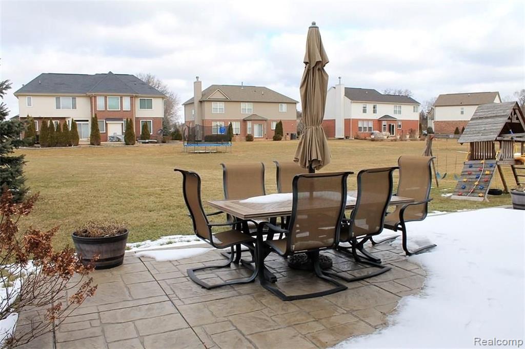 3511 Hogan Circle Rochester Hills, MI 48307 - Photo 39 of 43