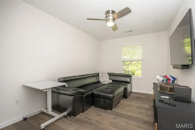 $415,000 | 1053 Geyer Grove, Unit 9, Kirkwood, MO 63122