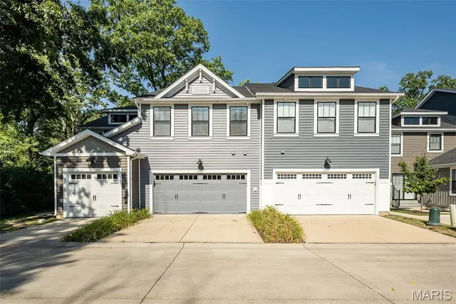$415,000 | 1053 Geyer Grove, Unit 9, Kirkwood, MO 63122