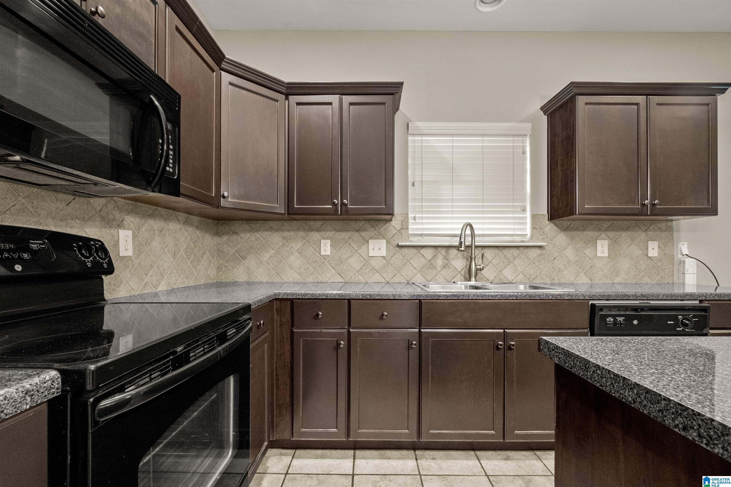 1036 Riviera Drive Calera, AL 35040 - Photo 17 of 42