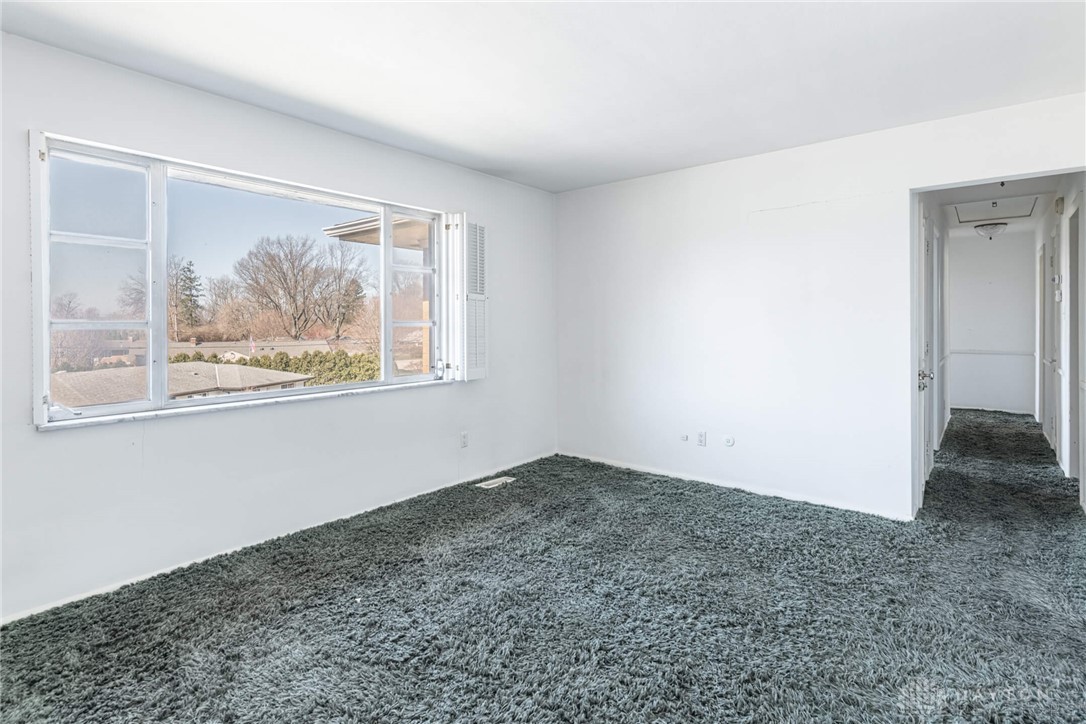 4080 Lotz Road Dayton, OH 45429 - Photo 10 of 25 Gallery Image 10