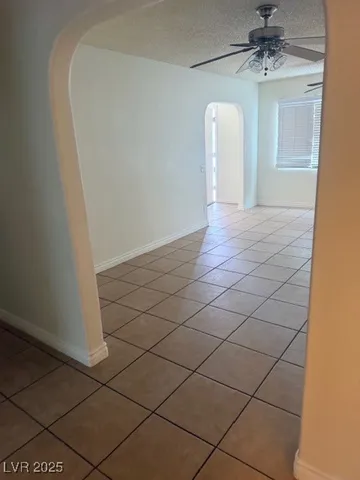 $1,800 | 572 Burton Street, Henderson, NV 89015