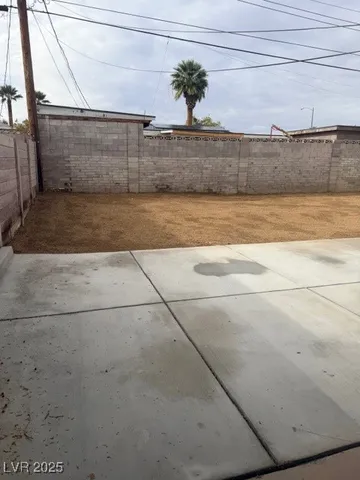 $1,800 | 572 Burton Street, Henderson, NV 89015