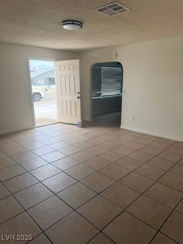 $1,800 | 572 Burton Street, Henderson, NV 89015