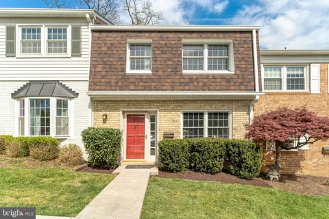 $749,000 | 309 Center Street North, Vienna, VA 22180