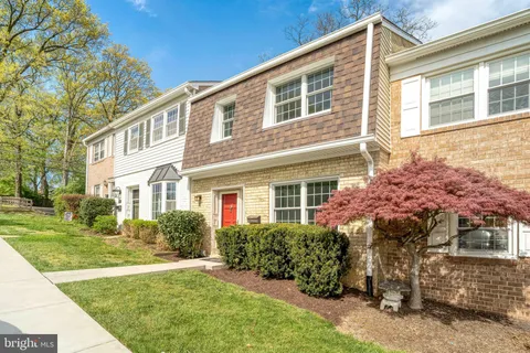 $749,000 | 309 Center Street North, Vienna, VA 22180