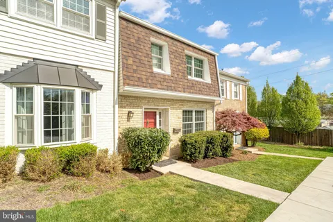 $749,000 | 309 Center Street North, Vienna, VA 22180