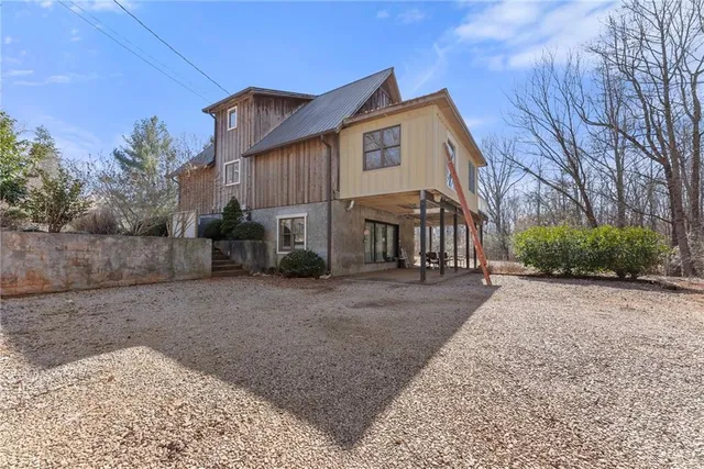 $2,000,000 | 3300 Athens Highway, Gainesville, GA 30507