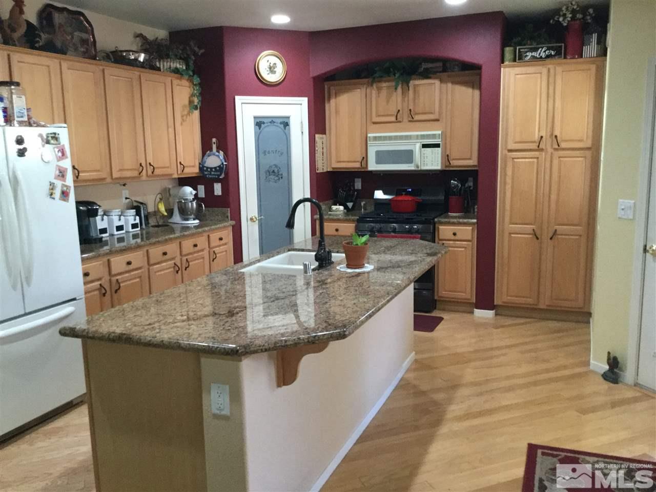 10135 Donner Peak Drive Reno, NV 89521 - Photo 9 of 30 Photo 9