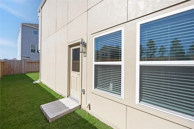 $2,000 | 11424 Galway Grv Drive, Houston, TX 77047