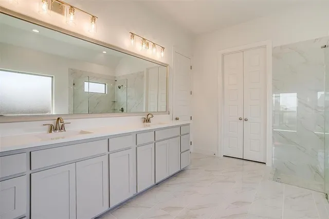 $557,500 | 2488 Timber Hills Drive, Burleson, TX 76028