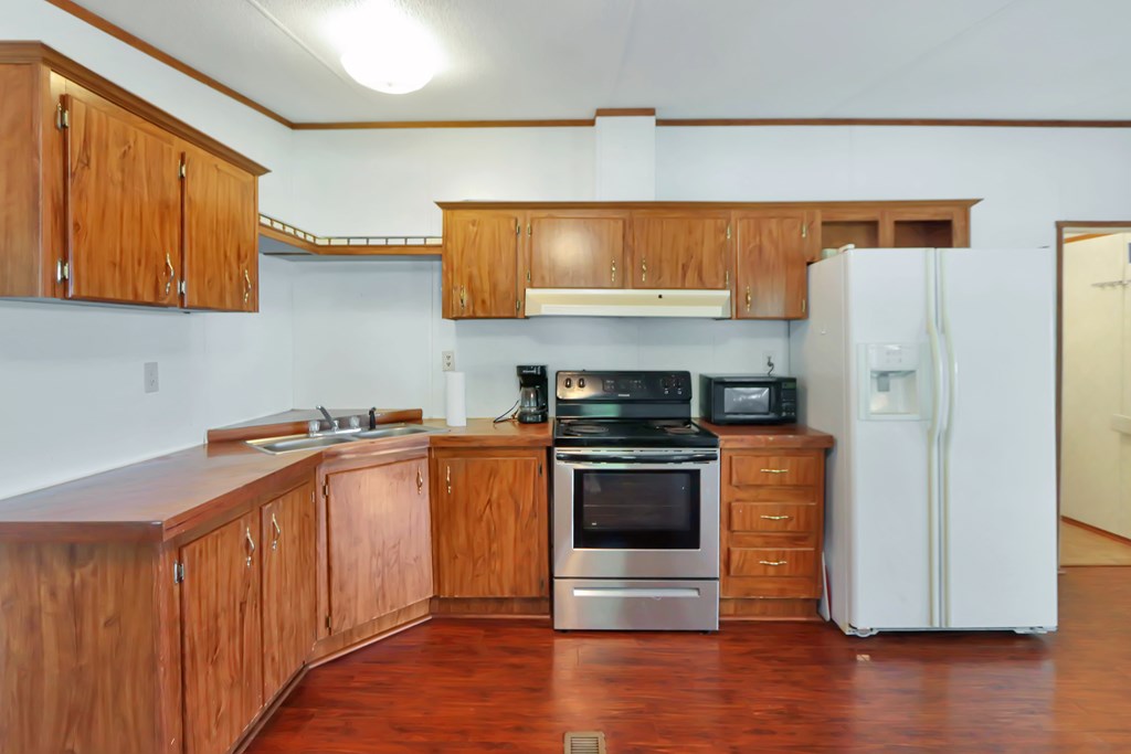 7145 David Whitfield Road Wewahitchka, FL 32465 - Photo 8 of 35