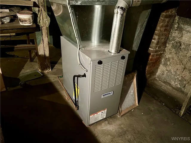 $114,900 | 1333 North Avenue, Niagara Falls, NY 14305