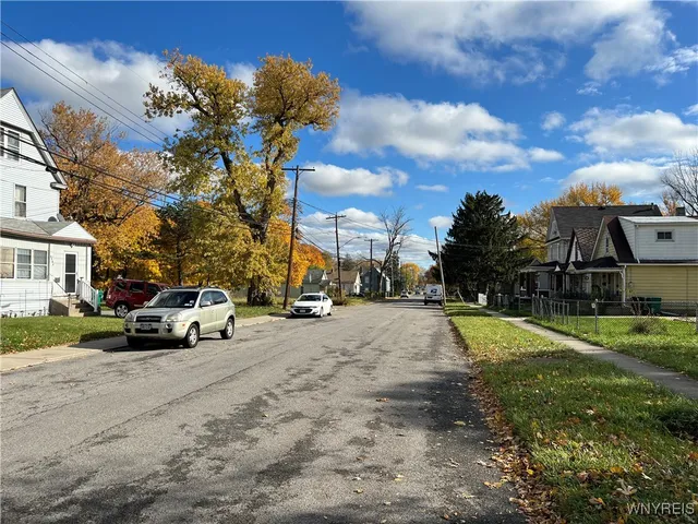$114,900 | 1333 North Avenue, Niagara Falls, NY 14305