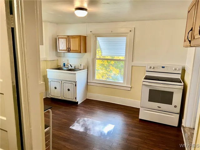 $114,900 | 1333 North Avenue, Niagara Falls, NY 14305