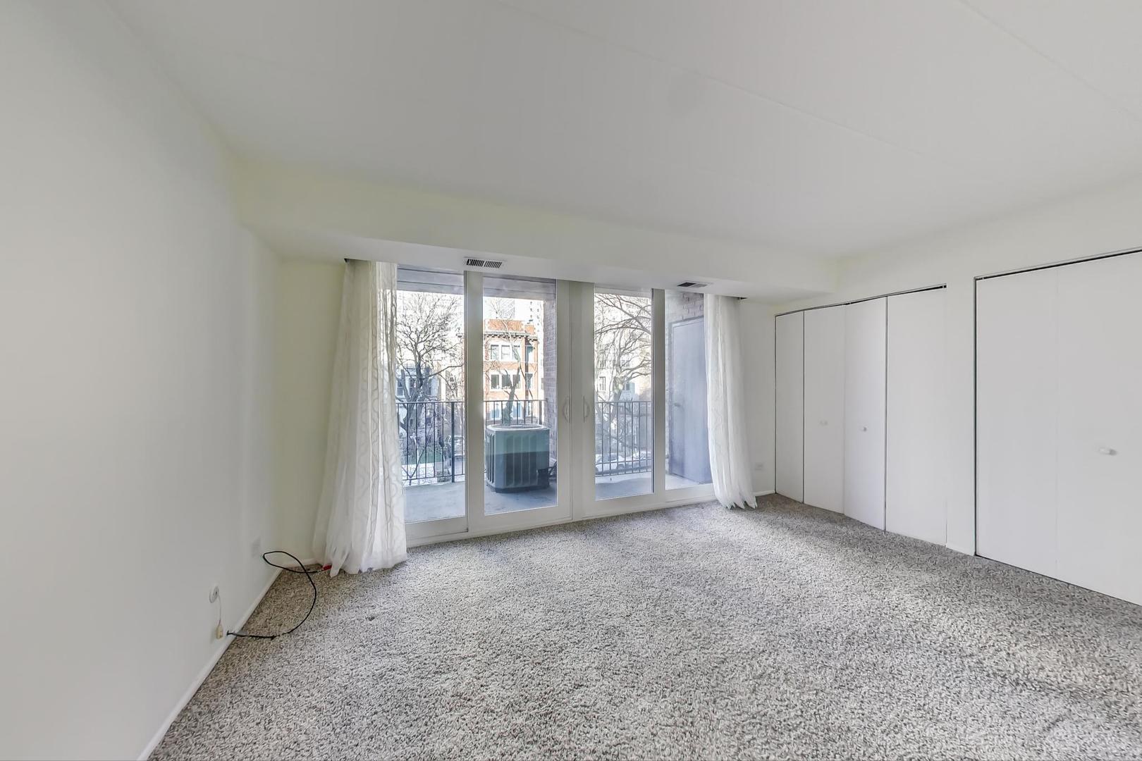 651 West Sheridan Road, Unit 3C Chicago, IL 60613 - Photo 15 of 20