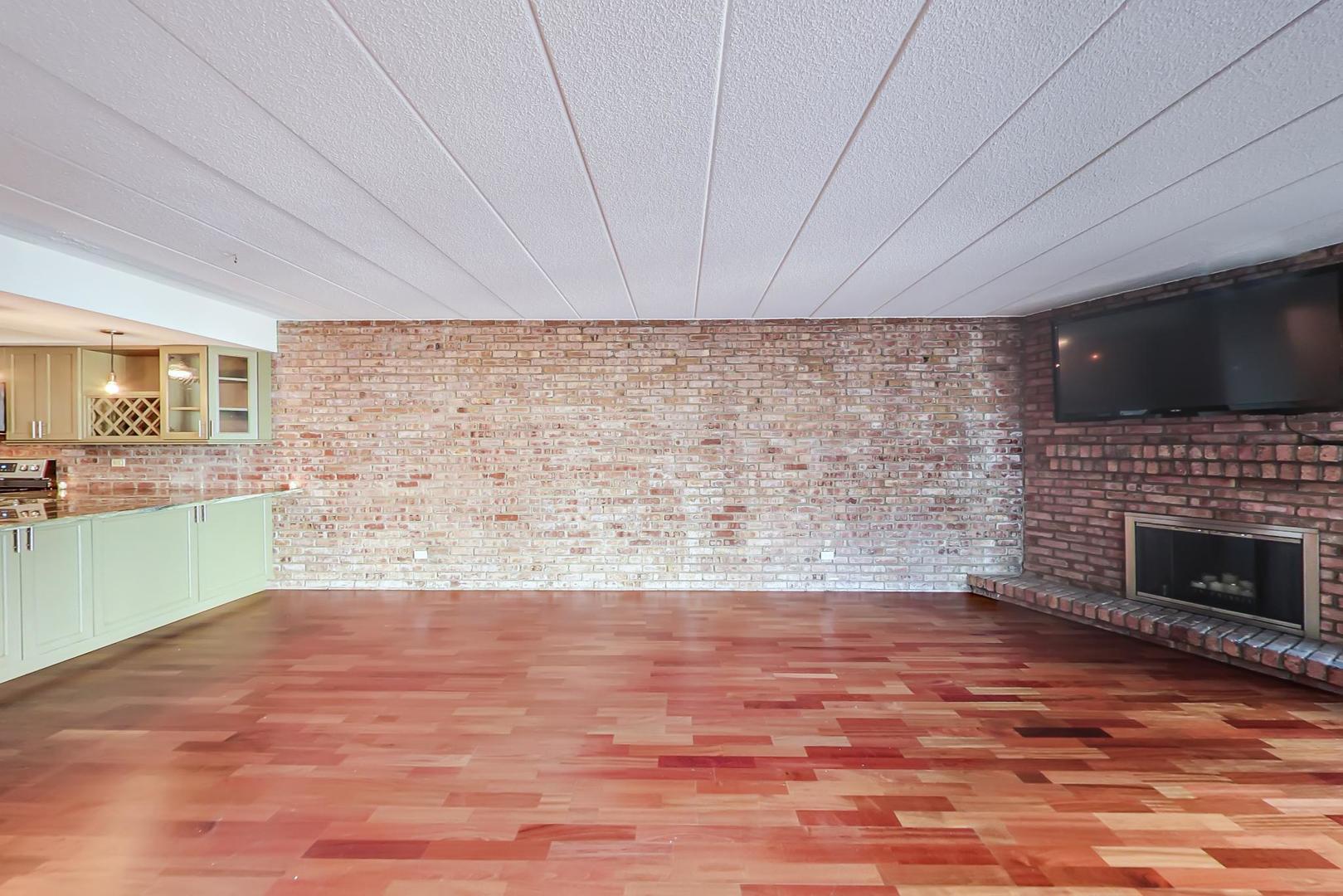 651 West Sheridan Road, Unit 3C Chicago, IL 60613 - Photo 6 of 20