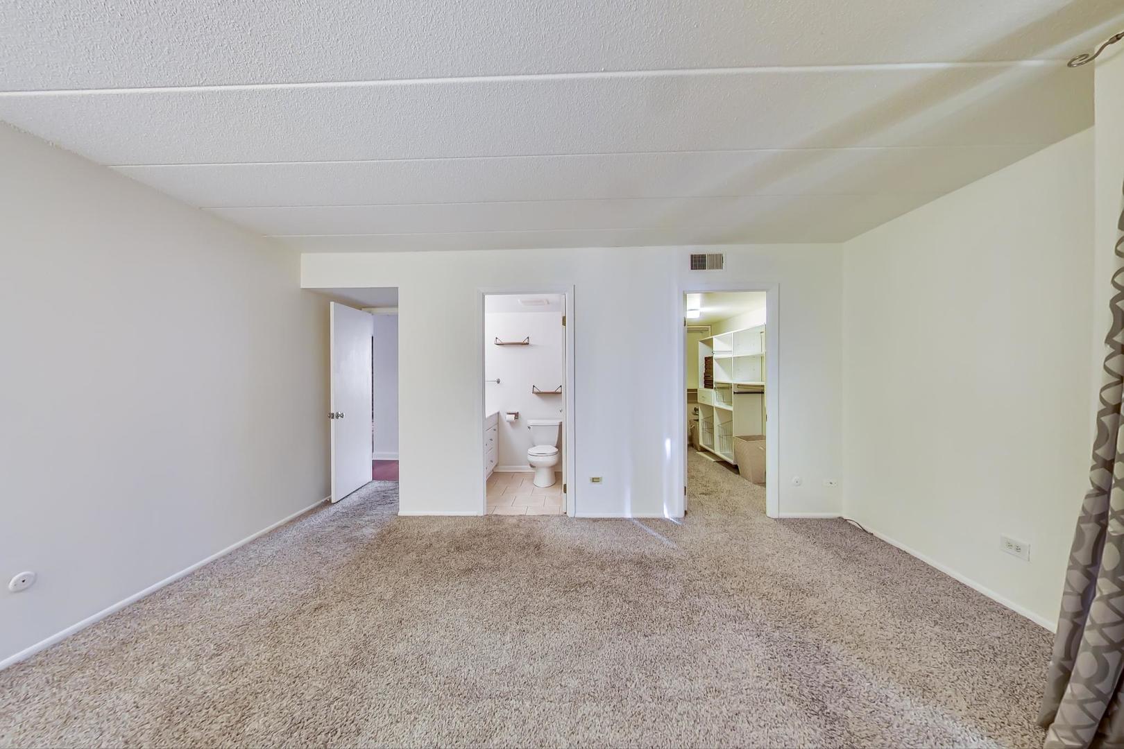 651 West Sheridan Road, Unit 3C Chicago, IL 60613 - Photo 10 of 20