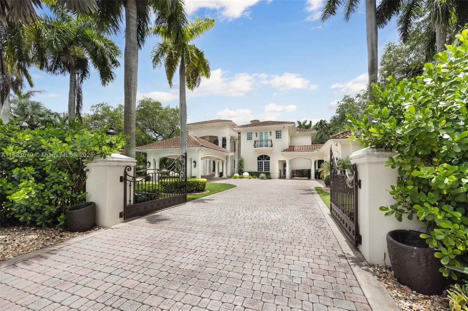 7245 Southwest 104th Street Pinecrest, FL 33156 - Photo 2 of 54