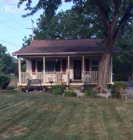 4423 Van Slyke Road Flint, MI 48507 - Photo 1 of 18 21189592.JPG