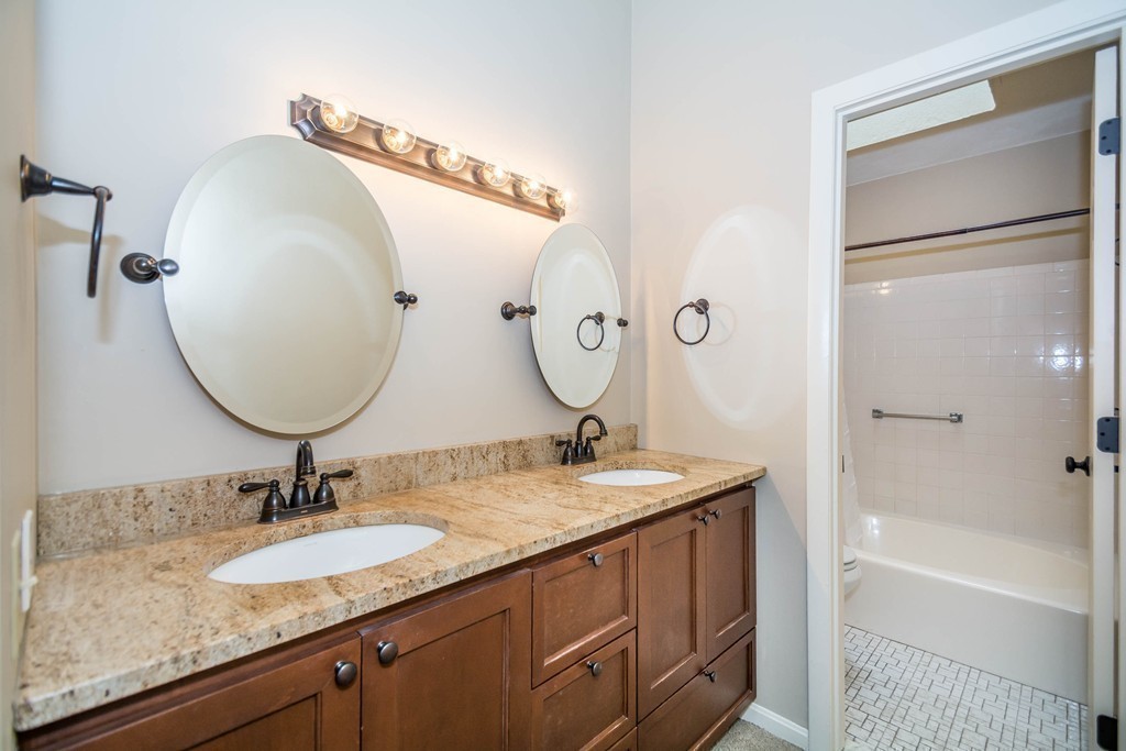 255 North Road, Unit 130 Chelmsford, MA 01824 - Photo 19 of 28