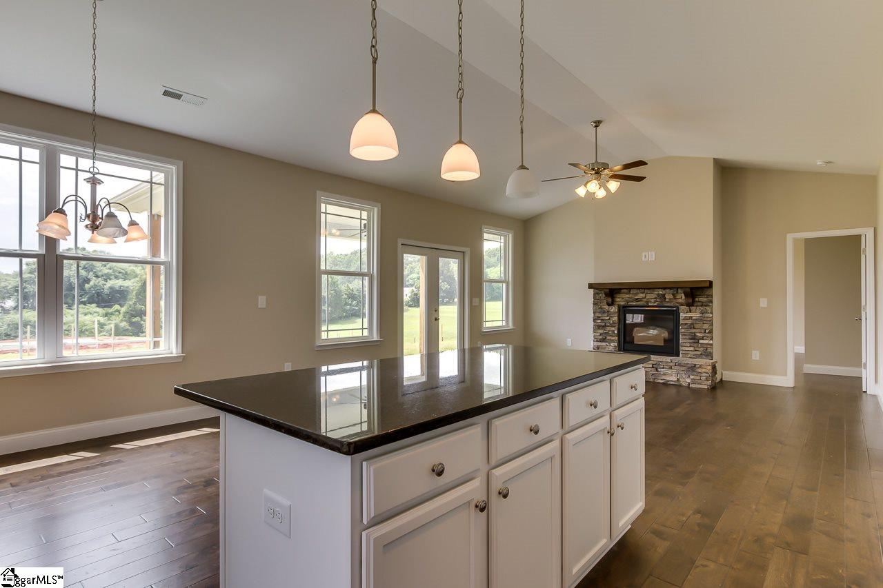 478 Griffin Road Simpsonville, SC 29680 - Photo 15 of 31 Gallery Image 15