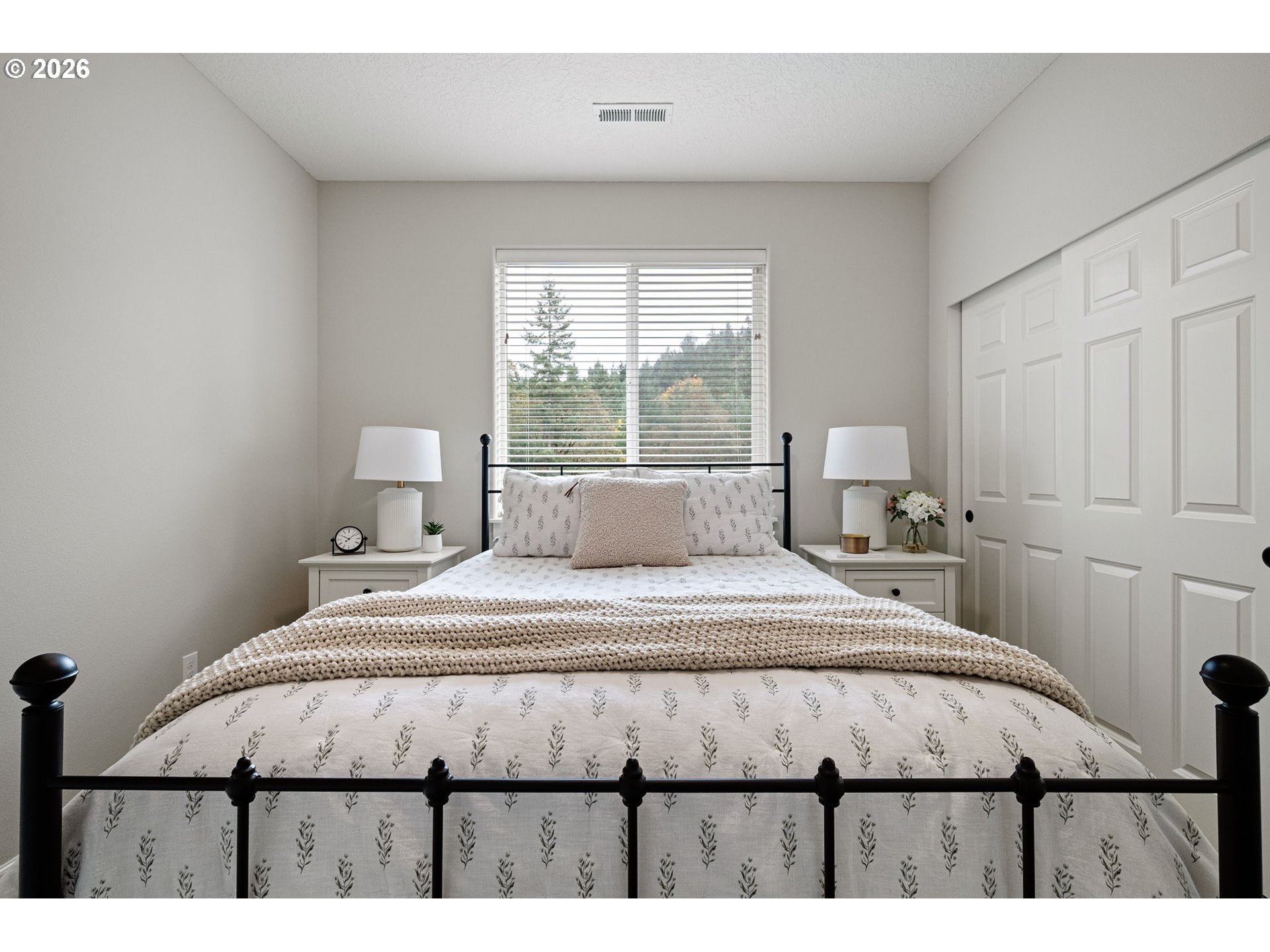 24741 Hall Road Cheshire, OR 97419 - Photo 18 of 42