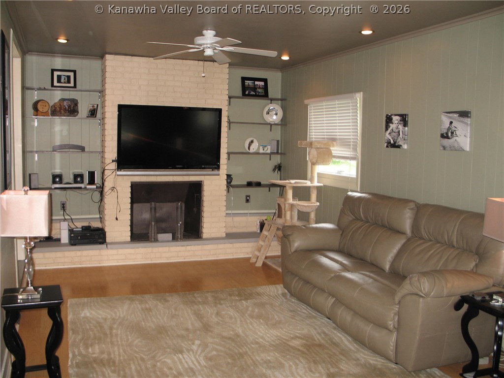 Gallery Image 6