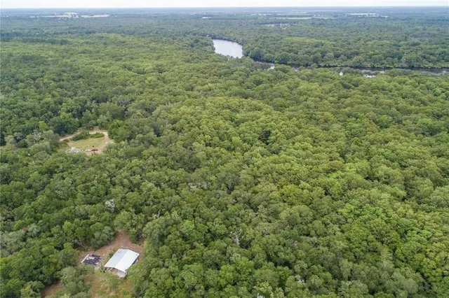 $335,000 | 104 Northeast 304th Avenue, Old Town, FL 32680